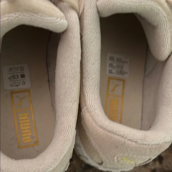 Puma Cream Sneakers with Thick Platform Sole - Picture 5 of 12